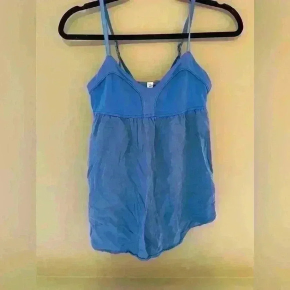 Lululemon Find Bliss  Tank in Porcelaine - Picture 10 of 13